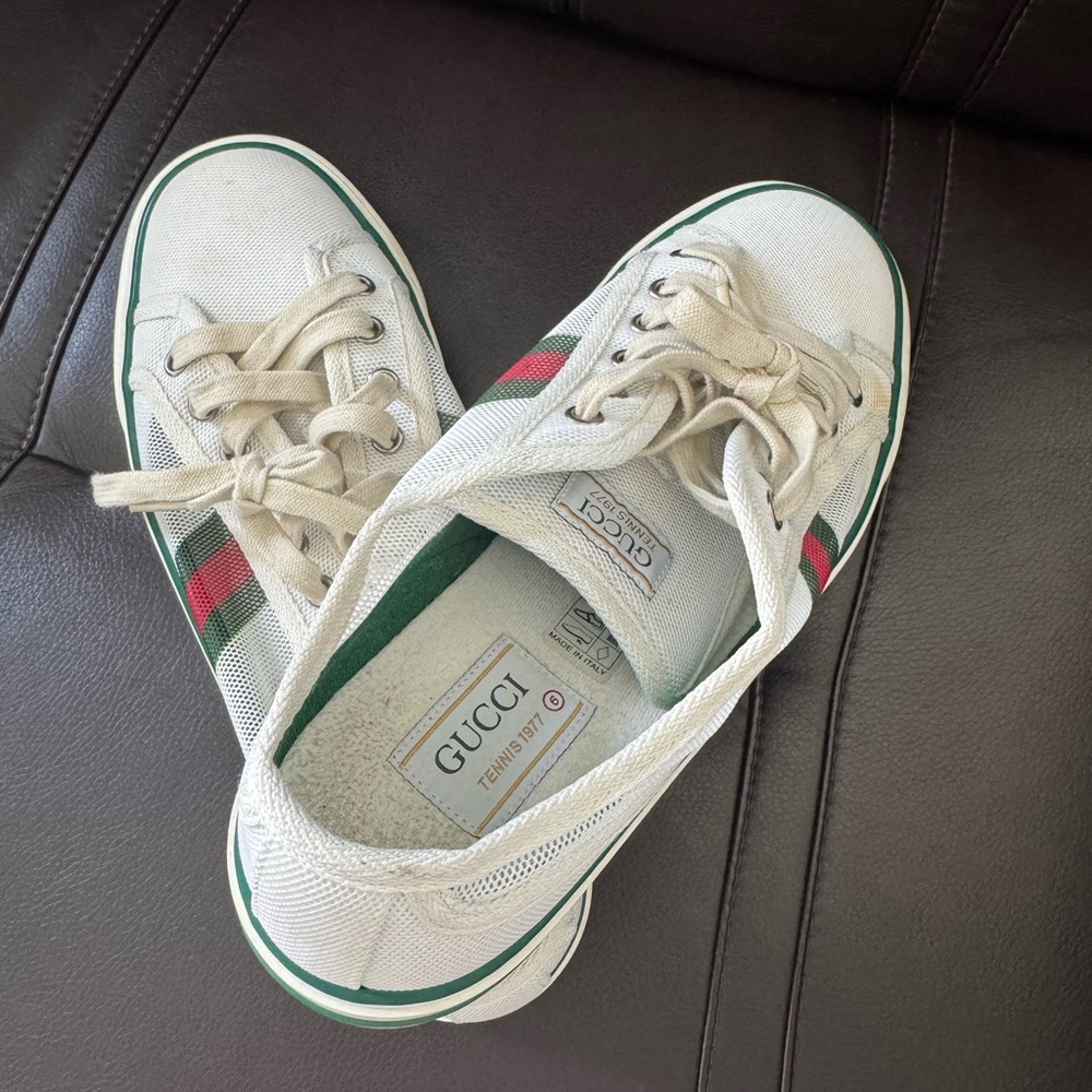 Gucci White and Green Sneakers with Signature Stripes